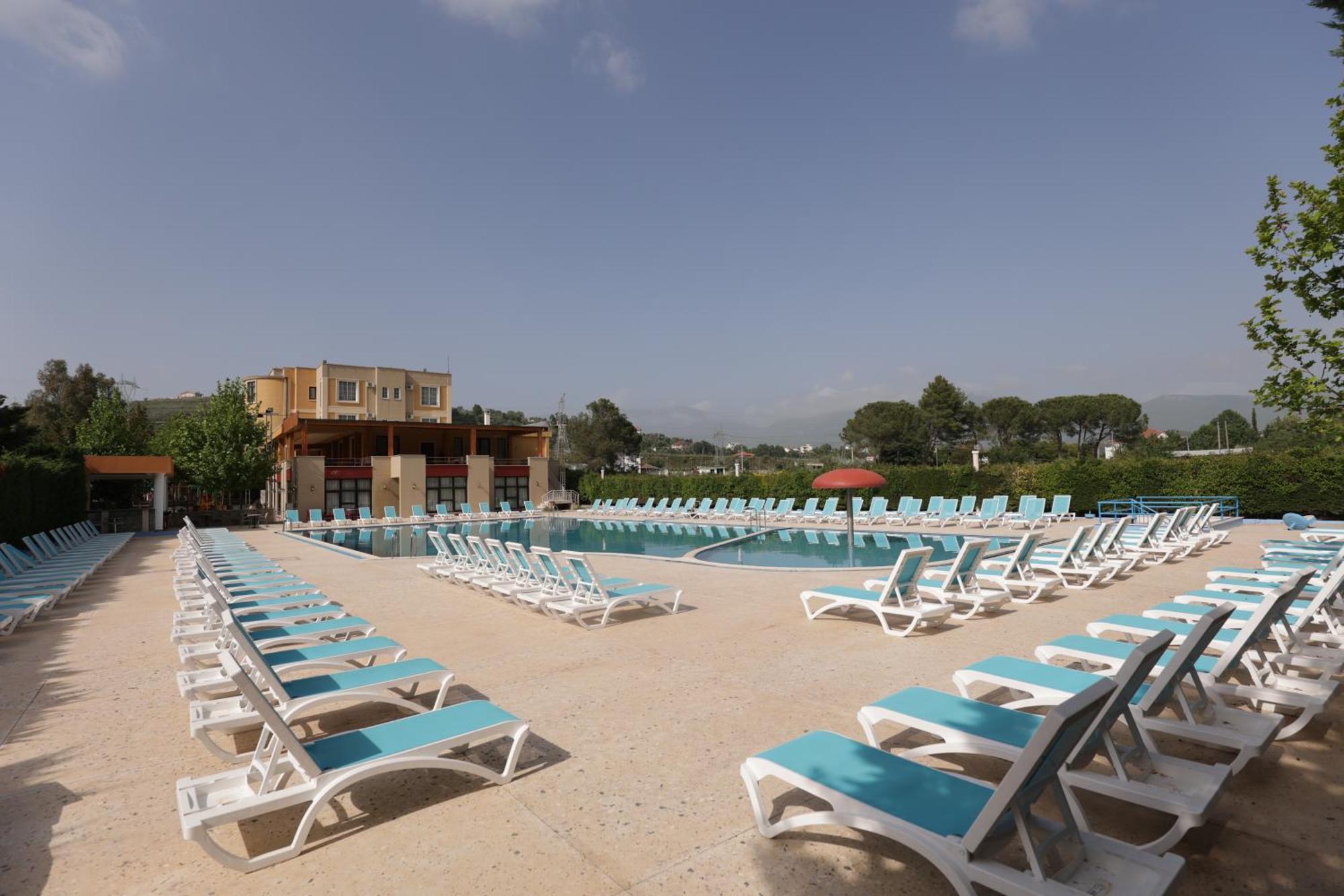 Mema Resort تيرانا المظهر الخارجي الصورة