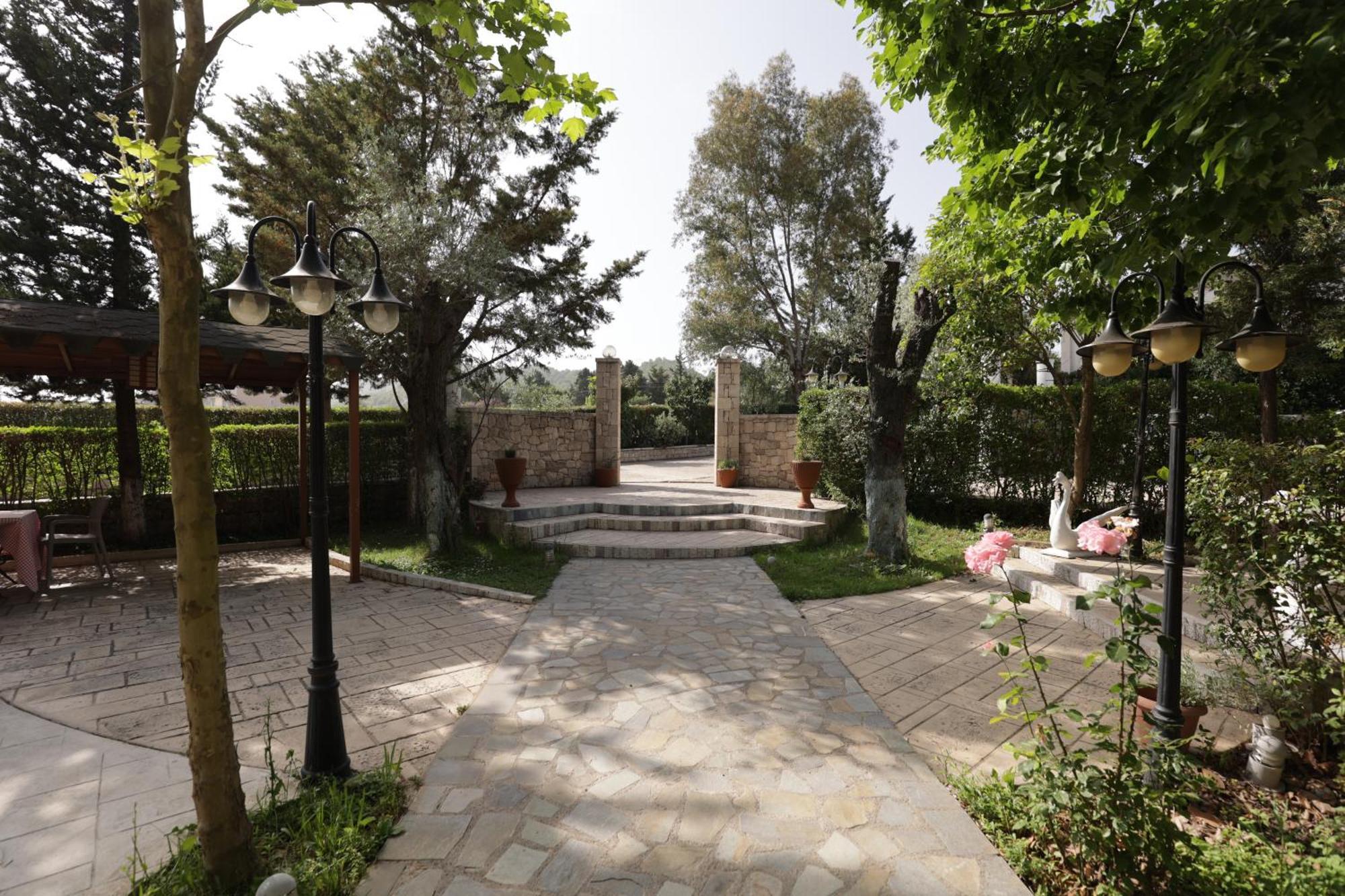 Mema Resort تيرانا المظهر الخارجي الصورة